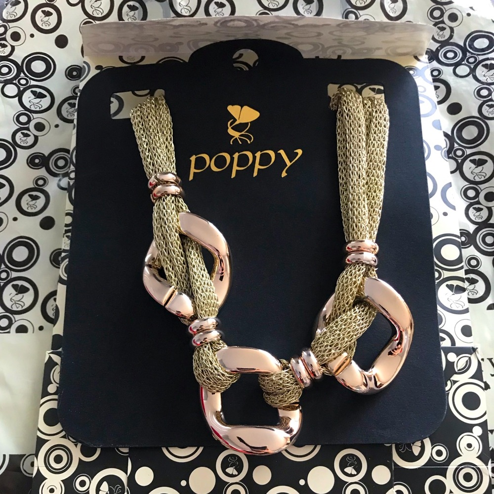 🆕BNWT rose Gold color bold thick necklace in gift bag fashion funky “gold” color